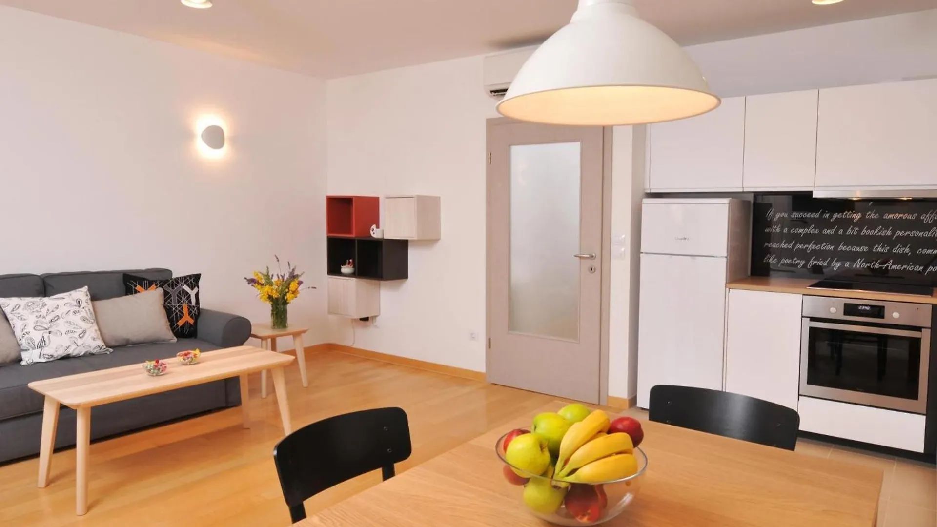 Ferienwohnung In Liznjan Mit Moebliertem Balkon Croatia